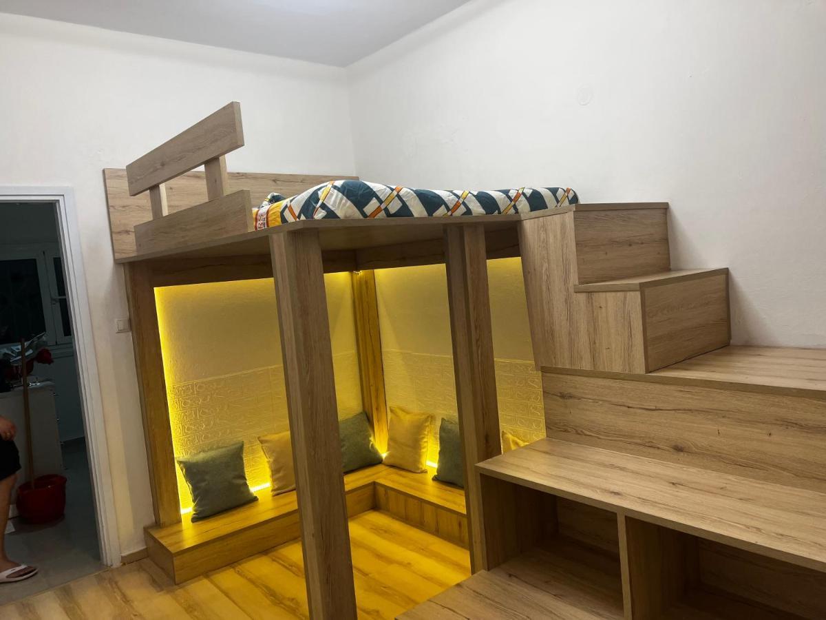 一线海景房seaview Apartment Артемида Екстериор снимка
