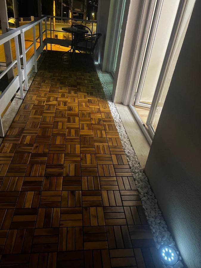 一线海景房seaview Apartment Артемида Екстериор снимка