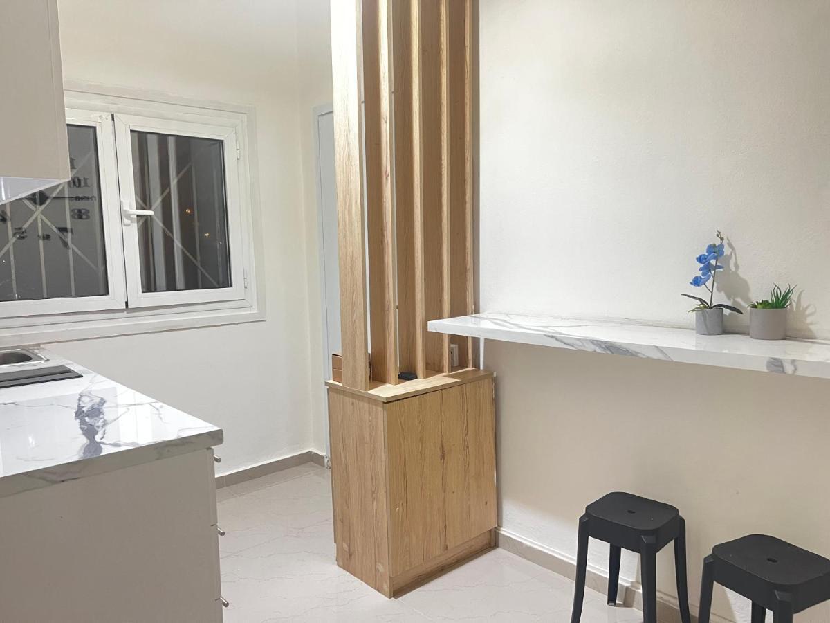 一线海景房seaview Apartment Артемида Екстериор снимка
